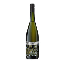 Load image into Gallery viewer, Image shows a bottle of alcohol-free white wine
